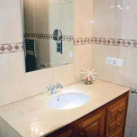 Nice In Sller With 4 Bedrooms And Wifi