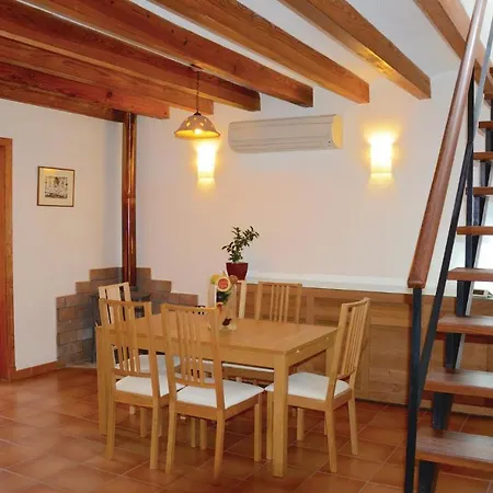 Holiday home Nice In Sller With 4 Bedrooms And Wifi