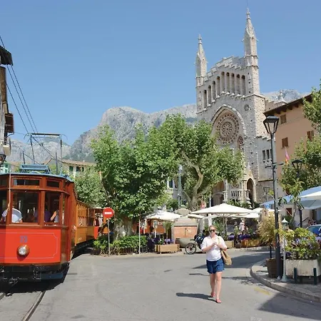 Nice In Sller With 4 Bedrooms And Wifi Soller